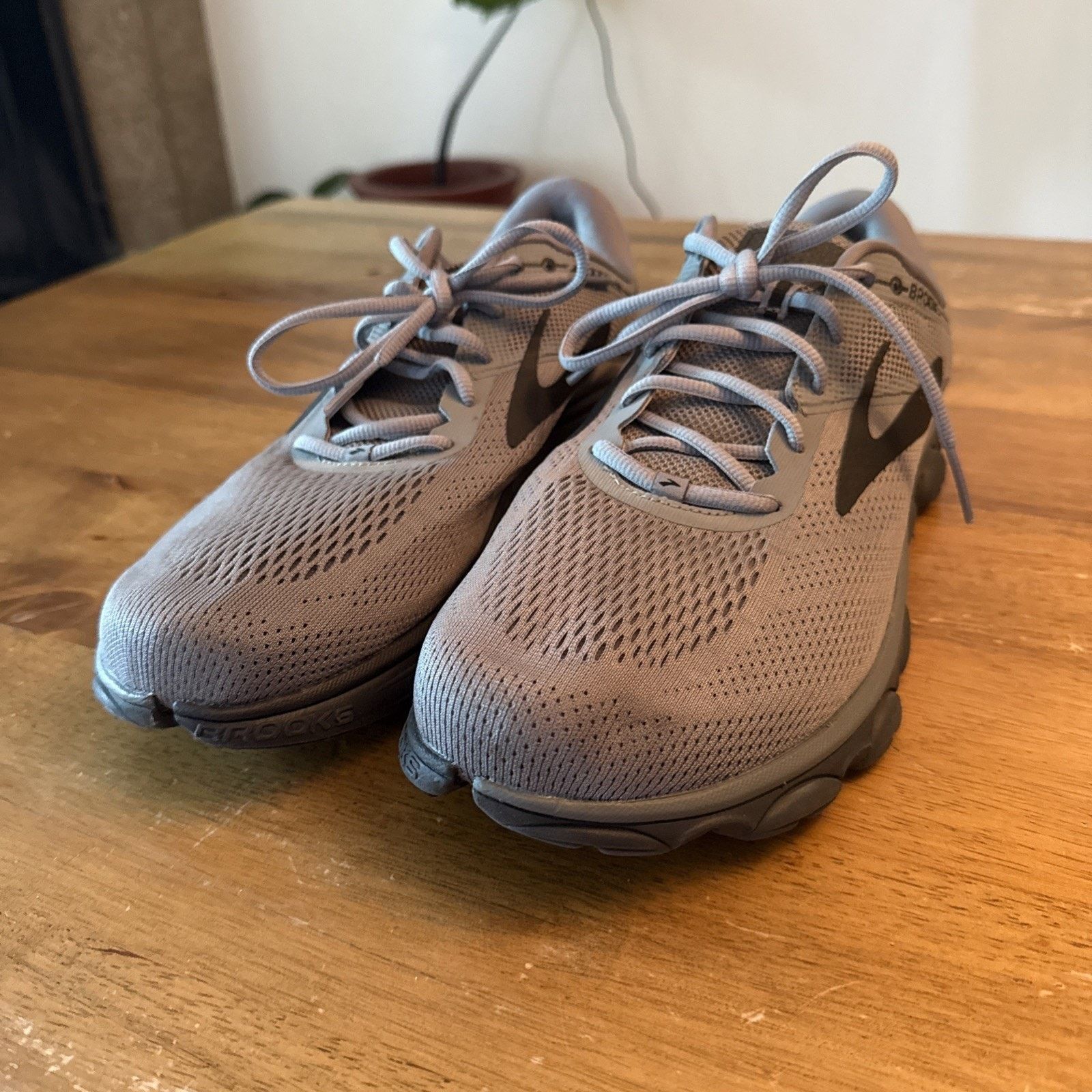 Brooks Brooks Anthem Running Shoes Size Mens 13US Graphite Medium Size US 13 / EU 46 - 4 Thumbnail