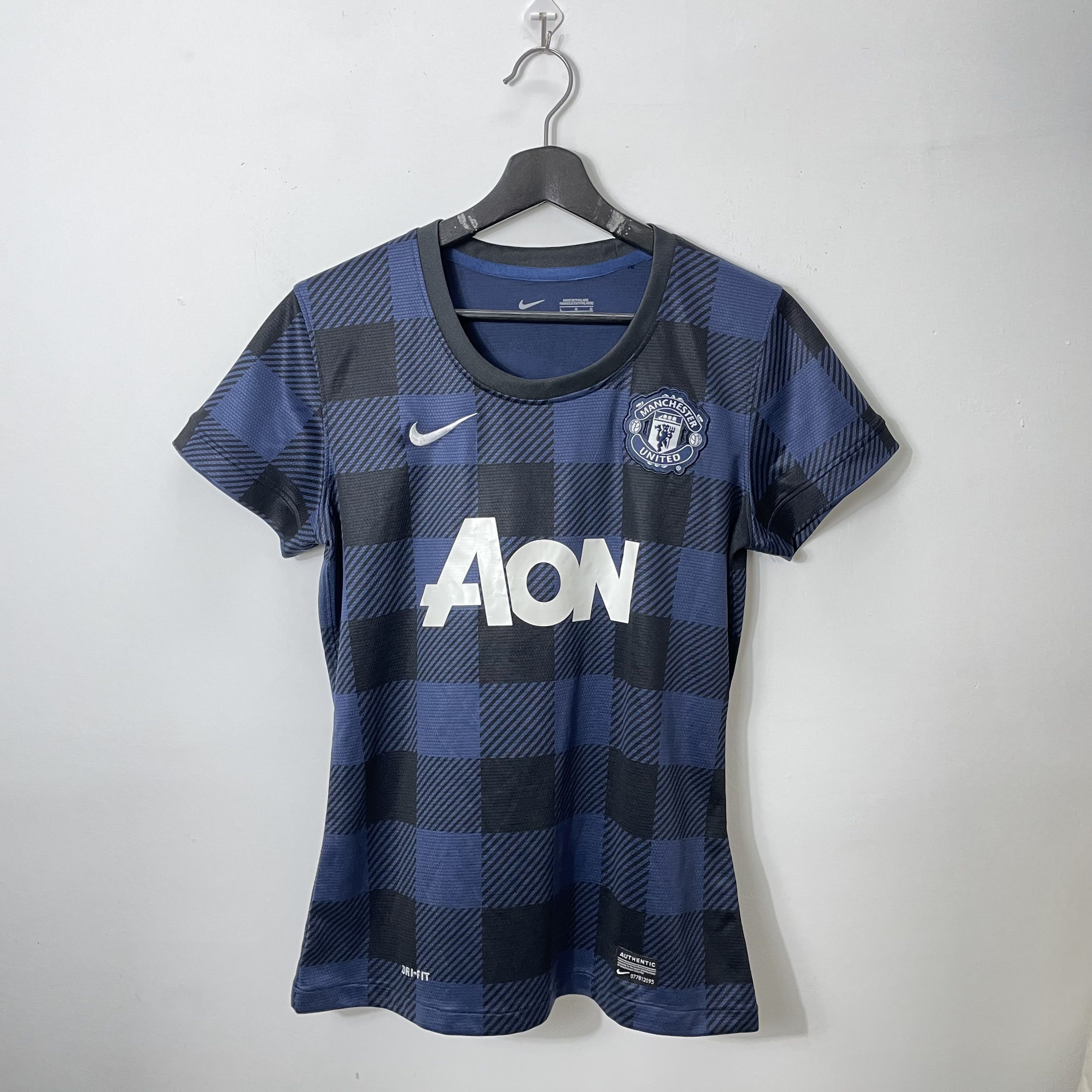 Other ⭐️SALE⭐️ MANCHESTER UNITED FOOTBALL CLUB NIKE JERSEY 13/14 Size L / US 10 / IT 46 - 1 Thumbnail