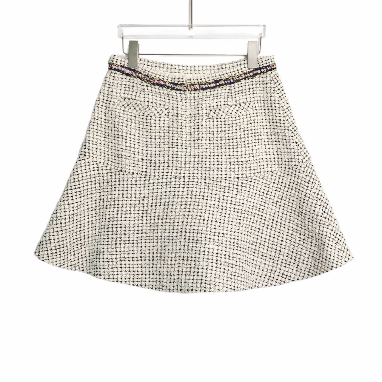 Chanel Chanel SS21 Solid Tweed Casual Mini Skirt K26WX Size 27" / US 4 / IT 40 - 1 Thumbnail