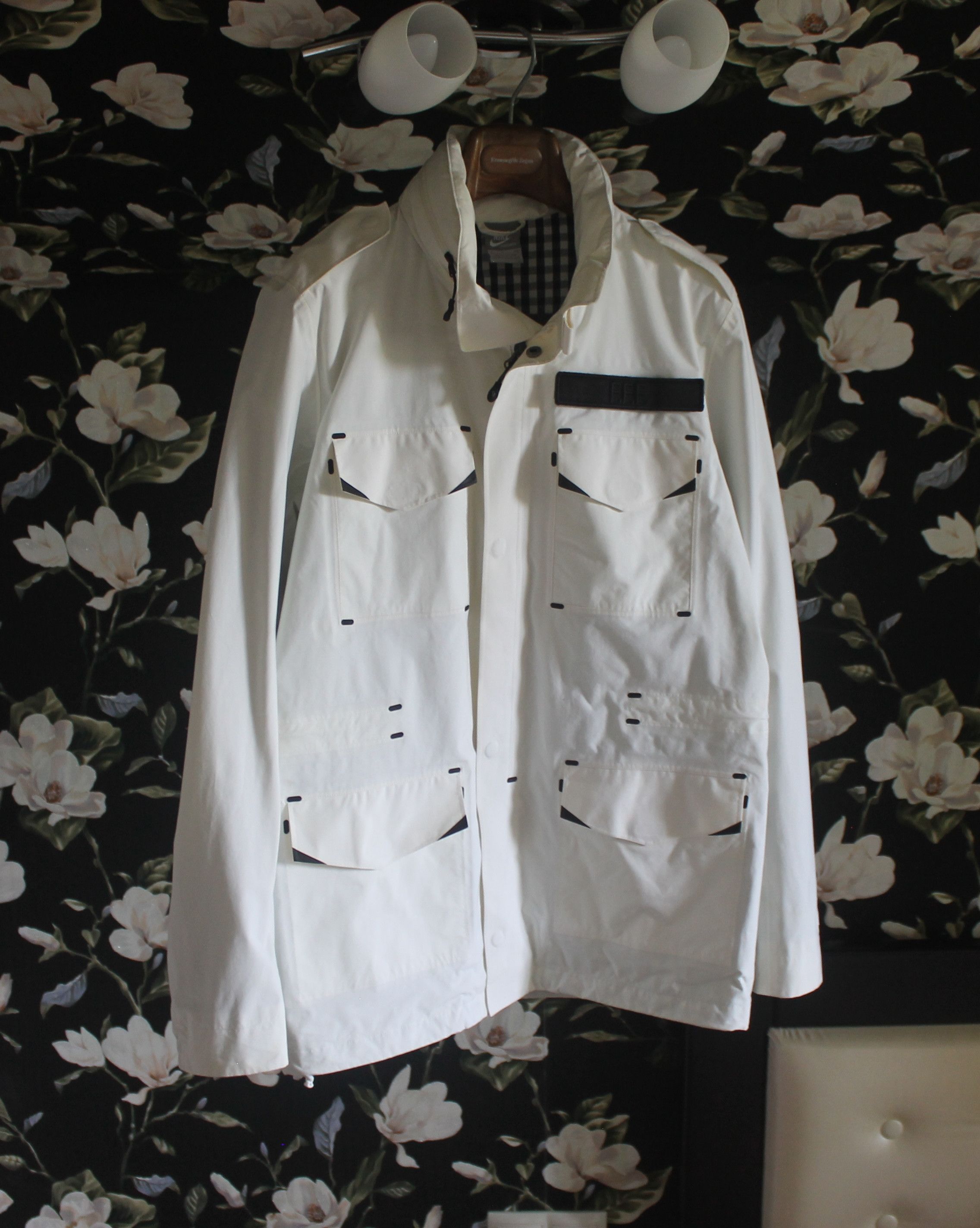 Nike Nike M-65 White FFF Jacket 405101-100 Size US S / EU 44-46 / 1 - 1 Thumbnail