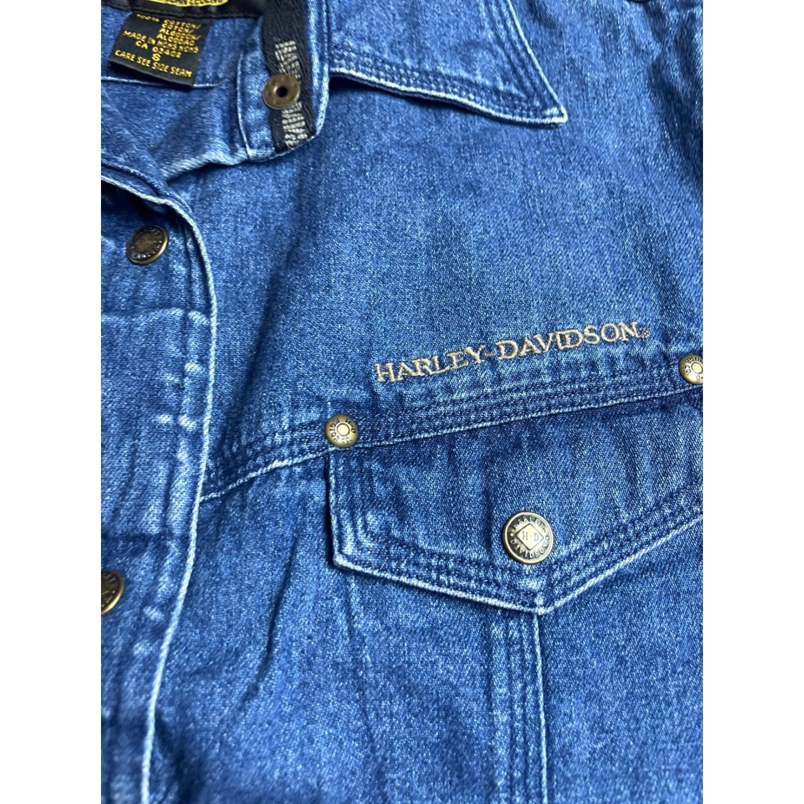 Harley Davidson Harley-Davidson Shirt Womens Small Denim Slim Fit Embroidered Button Up - Blue - Casual Size S / US 4 / IT 40 - 6 Thumbnail