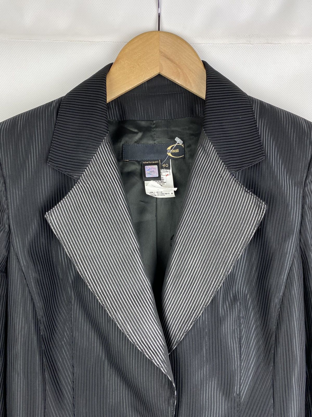 Just Cavalli Just Cavalli ladies striped blazer jacket size 40 / L Size S / US 4 / IT 40 - 4 Thumbnail