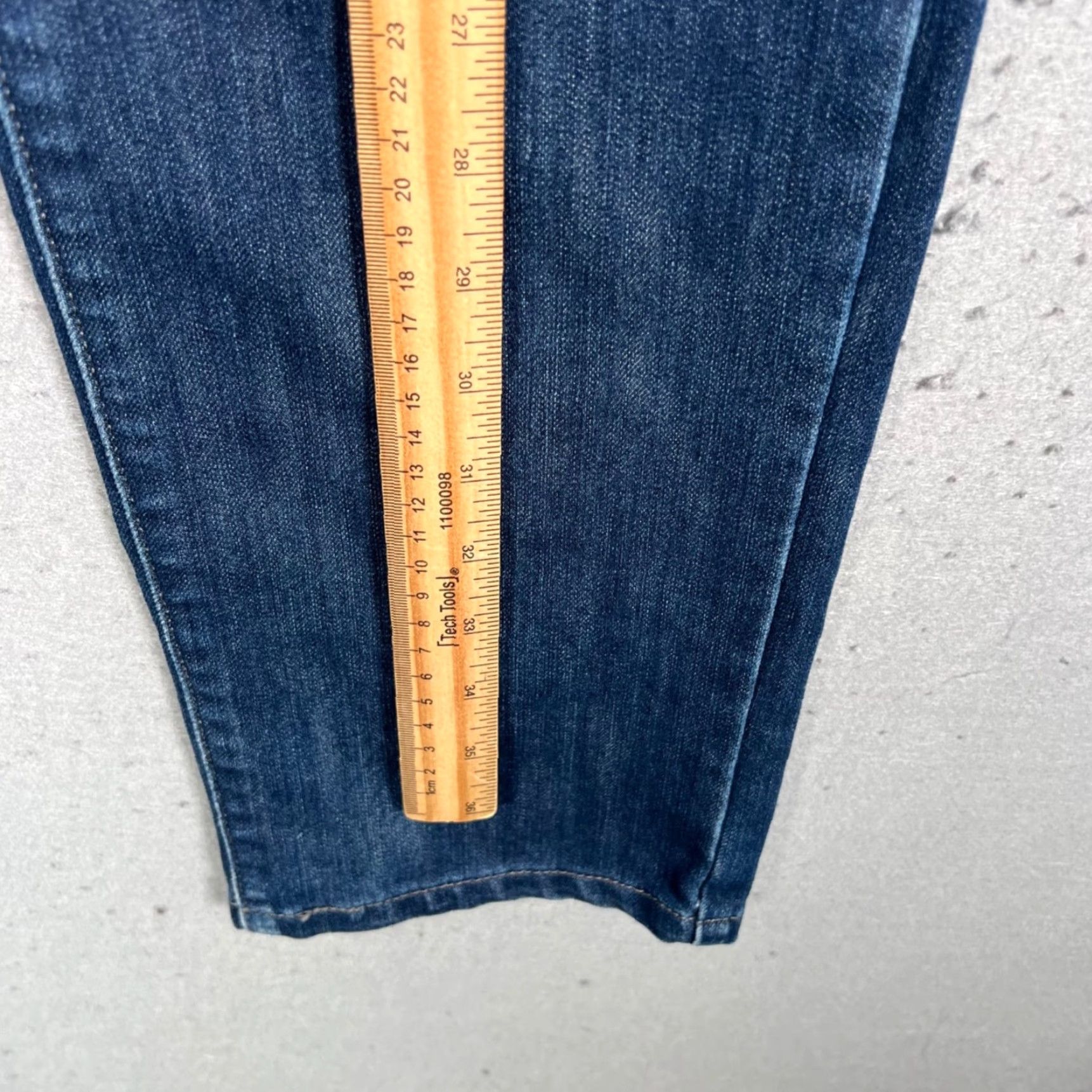 Levi's Levi's 512 Perfectly Slimming Womens Size 10M Skinny Jeans Mid Rise Blue Denim Jeans 5-Pocket Size 32" / US 10 / IT 46 - 6 Thumbnail