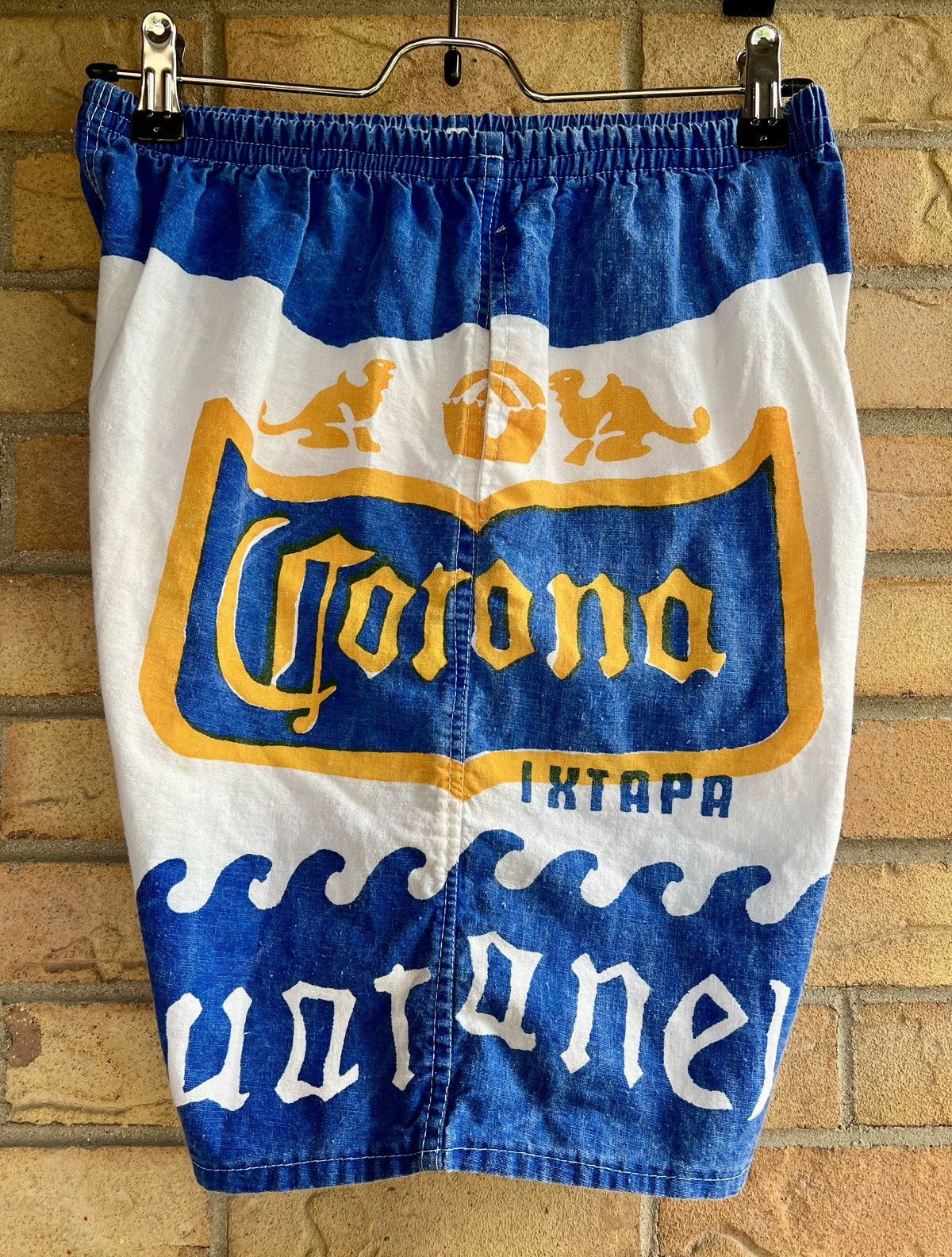 Other Corona Shorts Size US 26 / EU 42 - 3 Thumbnail