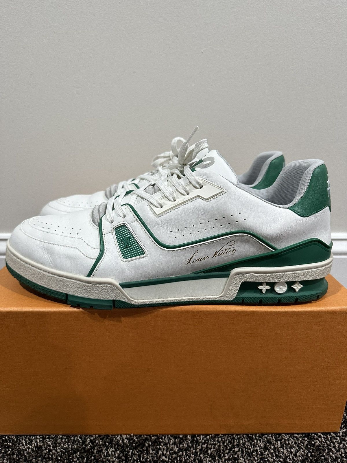 Louis Vuitton Louis Vuitton x Virgil Abloh LV Low Trainer OG Green SS19 Size US 10 / EU 43 - 2 Thumbnail