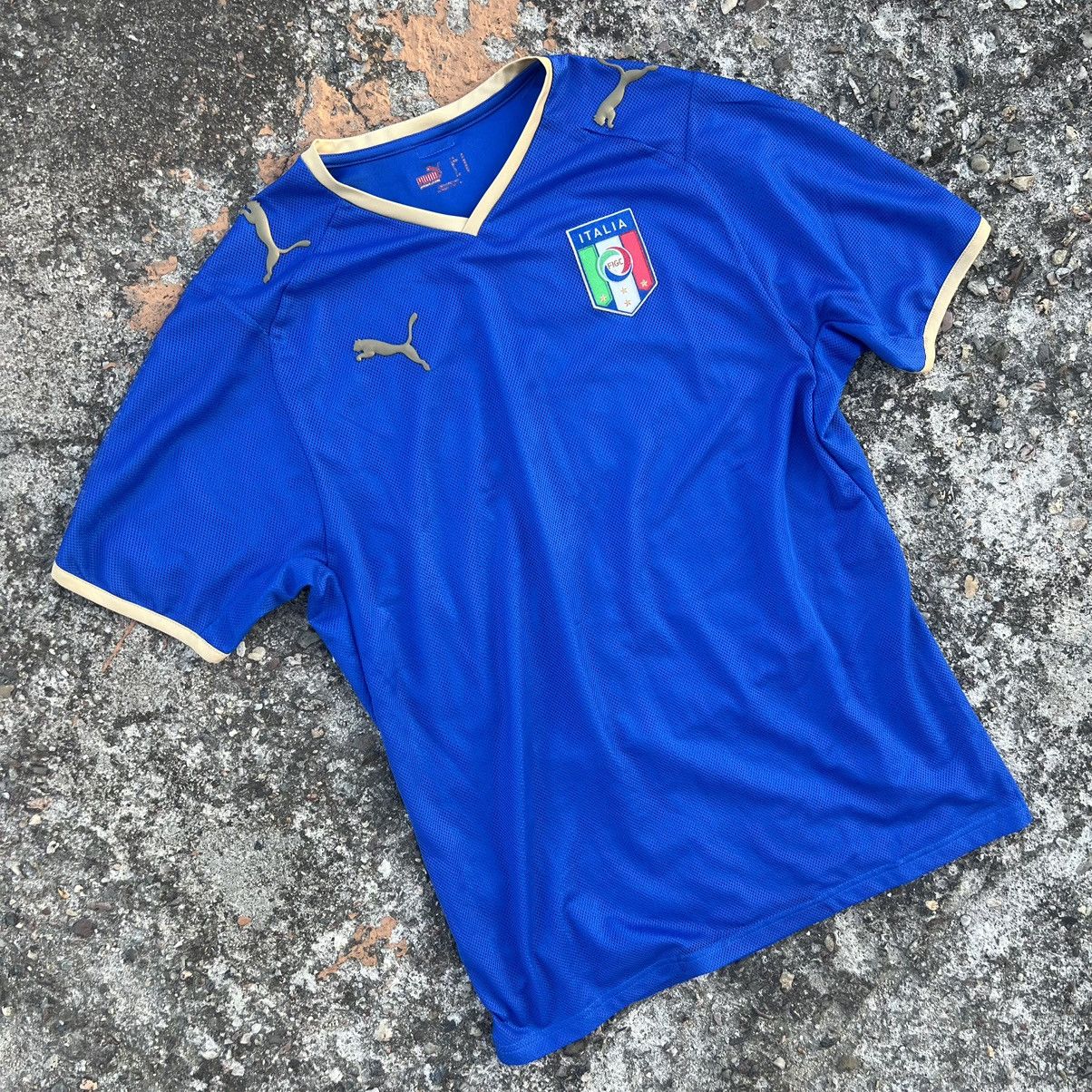Puma × Vintage 🔷Vintage Puma Italy Soccer jersey🔷 Size US S / EU 44-46 / 1 - 2 Thumbnail