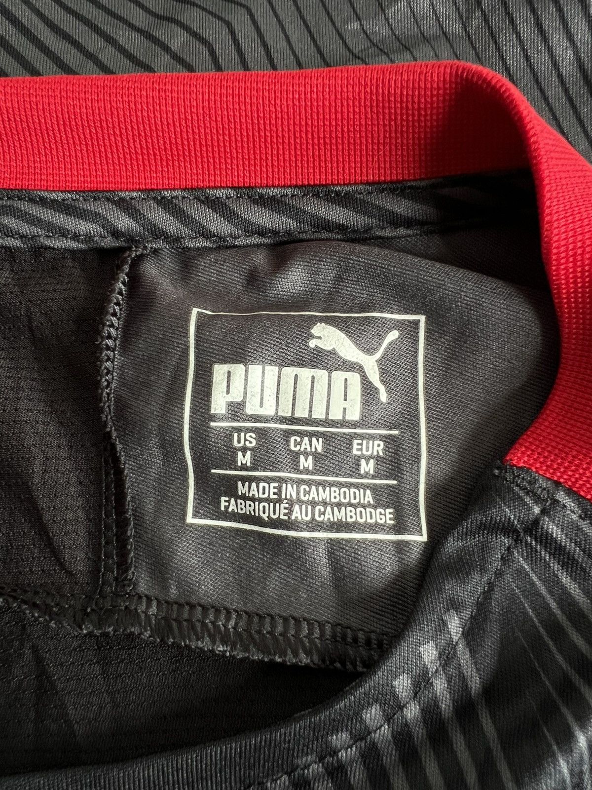 Puma RARE 2018-19 AC Milan Puma Fly Emirates Pre-Match Jersey Size US M / EU 48-50 / 2 - 6 Thumbnail