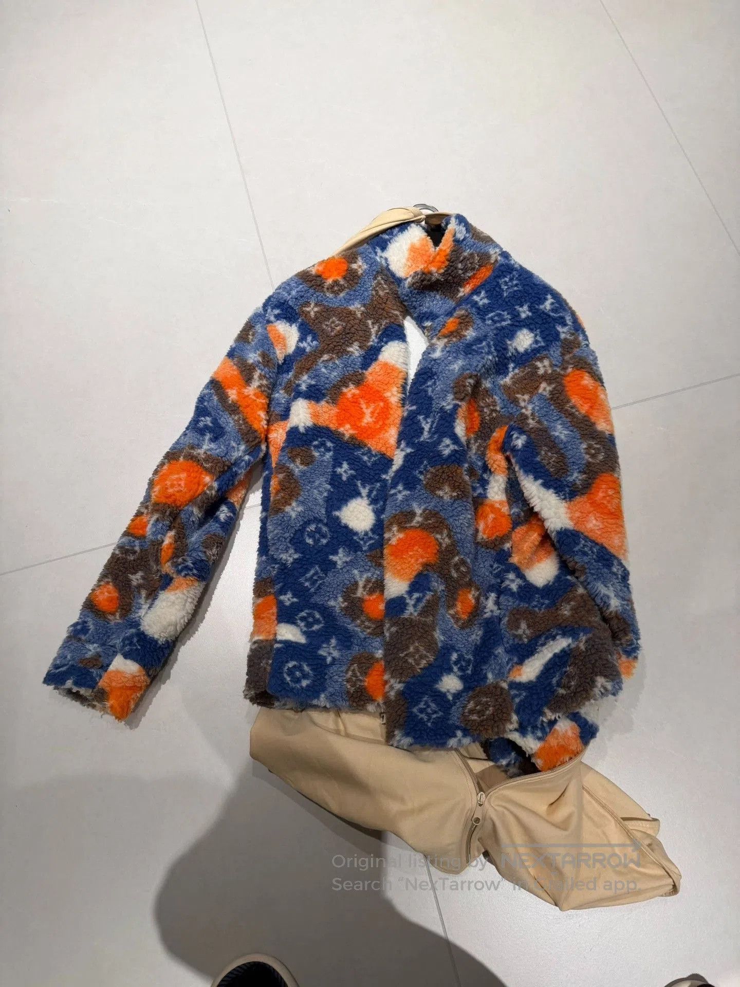 Louis Vuitton Louis Vuitton Colorful Logo Teddy Fleece Jacket. Size US L / EU 52-54 / 3 - 1 Thumbnail