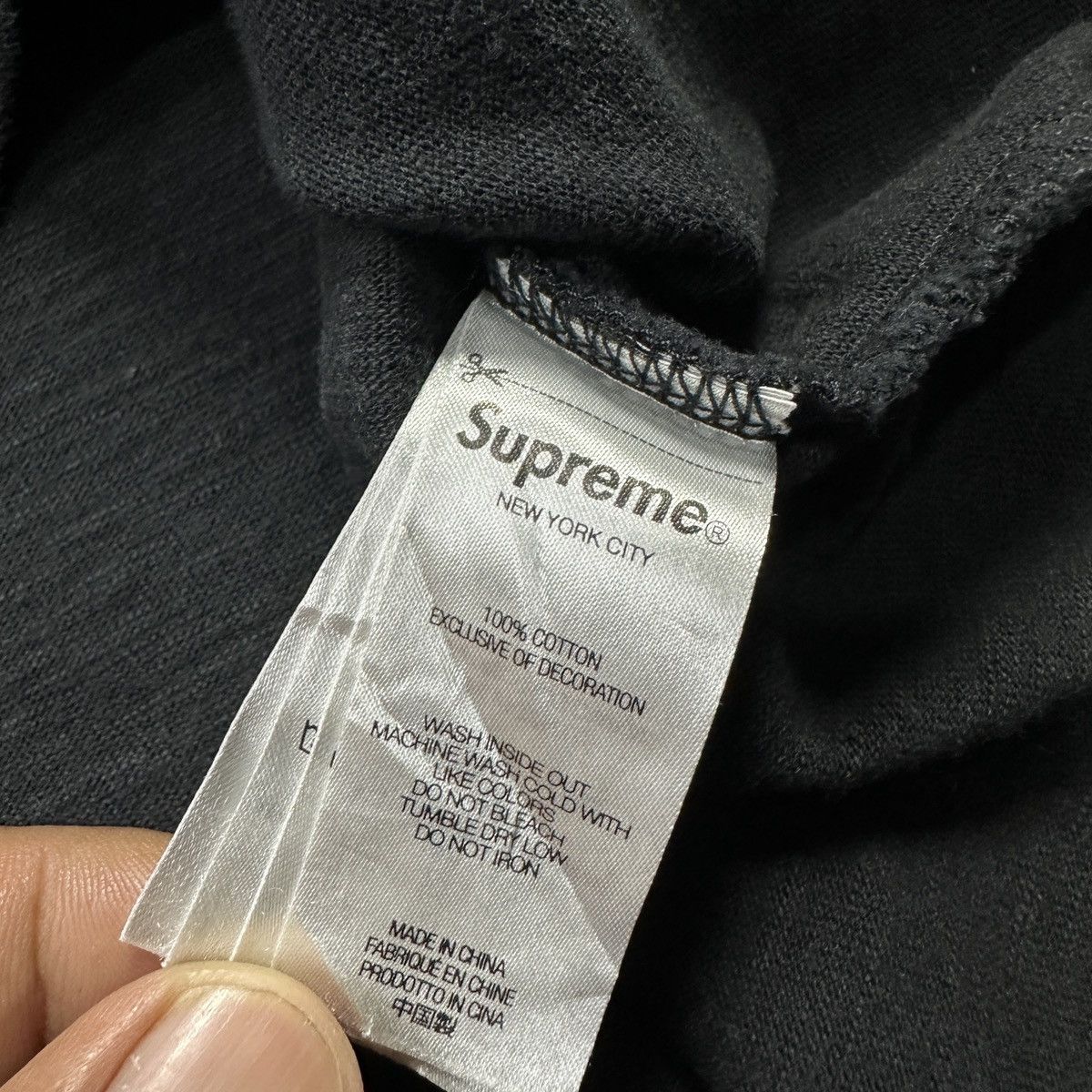 Supreme Supreme Tshirt Size US XXL / EU 58 / 5 - 4 Thumbnail