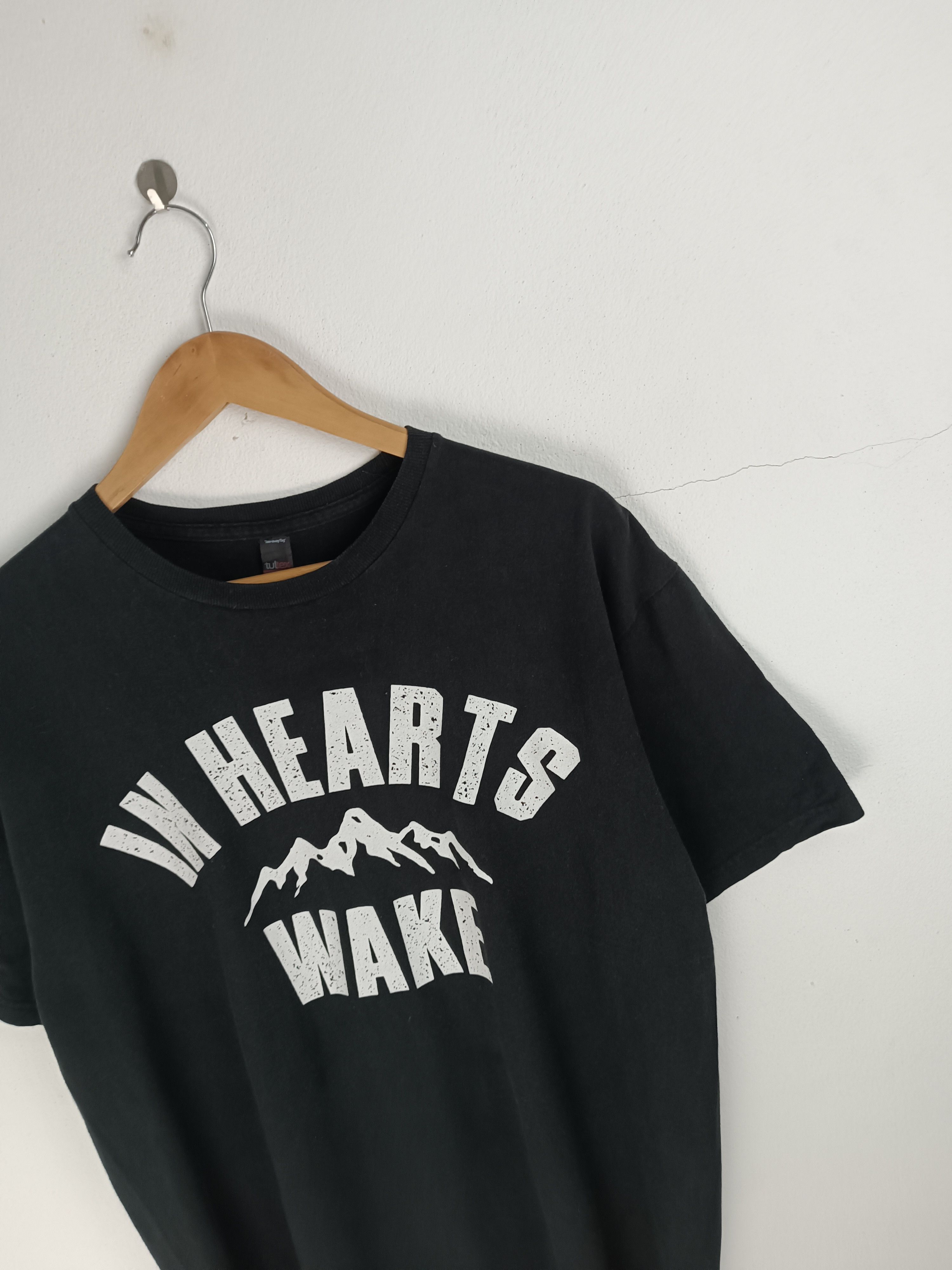 Band Tees VINTAGE IN HEARTS WAKE METALCORE TEE amity northlane parkway Size US L / EU 52-54 / 3 - 6 Thumbnail