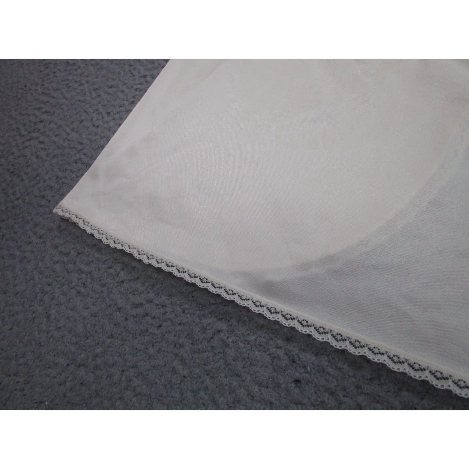 Vintage VINTAGE Vanity Fair Slip Womens M Ivory Lace 80s 90s Sexy Glamorous Classic Elegant Size 32" / US 10 / IT 46 - 3 Thumbnail