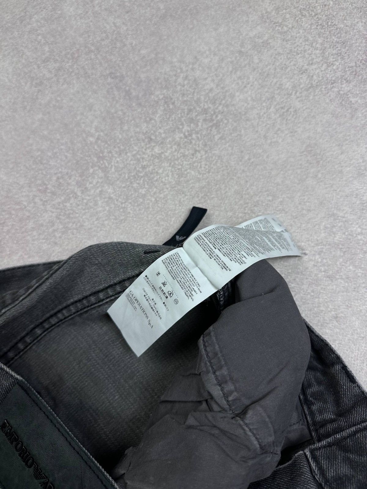 Emporio Armani Vintage Emporio Armani Metal Logo Grey Baggy Jeans Rare 30 Size US 30 / EU 46 - 11 Thumbnail