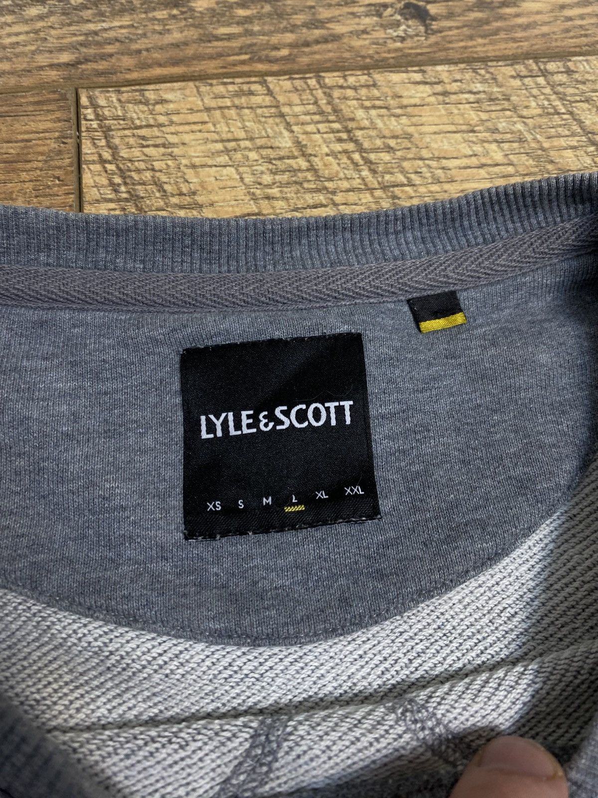 Lyle & Scott Lyle & Scott Grey Crew Neck Sweatshirt Golden Eagle L Size US L / EU 52-54 / 3 - 4 Thumbnail
