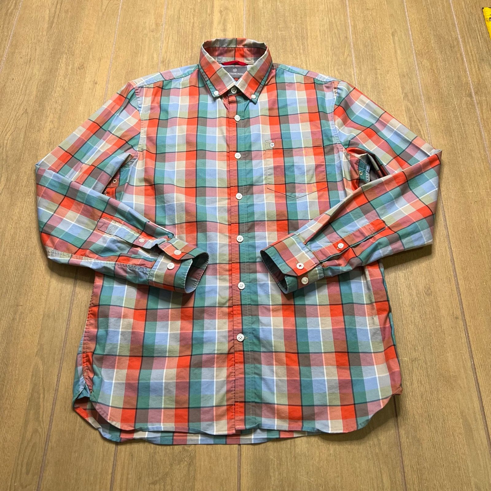 Victorinox Victorinox Plaid Button Up Shirt Mens M Slim Fit Red Blue Size US M / EU 48-50 / 2 - 11 Thumbnail