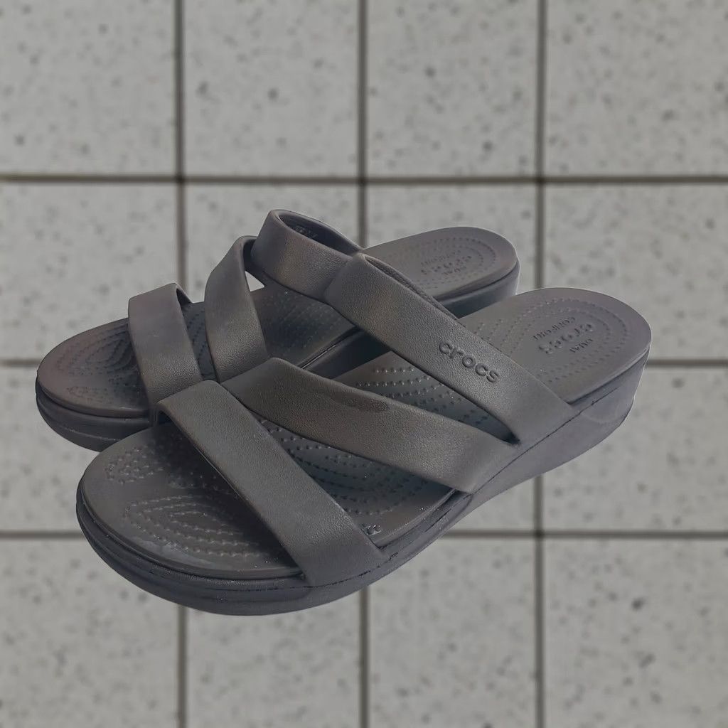 Crocs Crocs Brooklyn Wedge Sandals Black Size 10 Womens Strappy Slip On Comfort Size US 10 / IT 40 - 1 Thumbnail