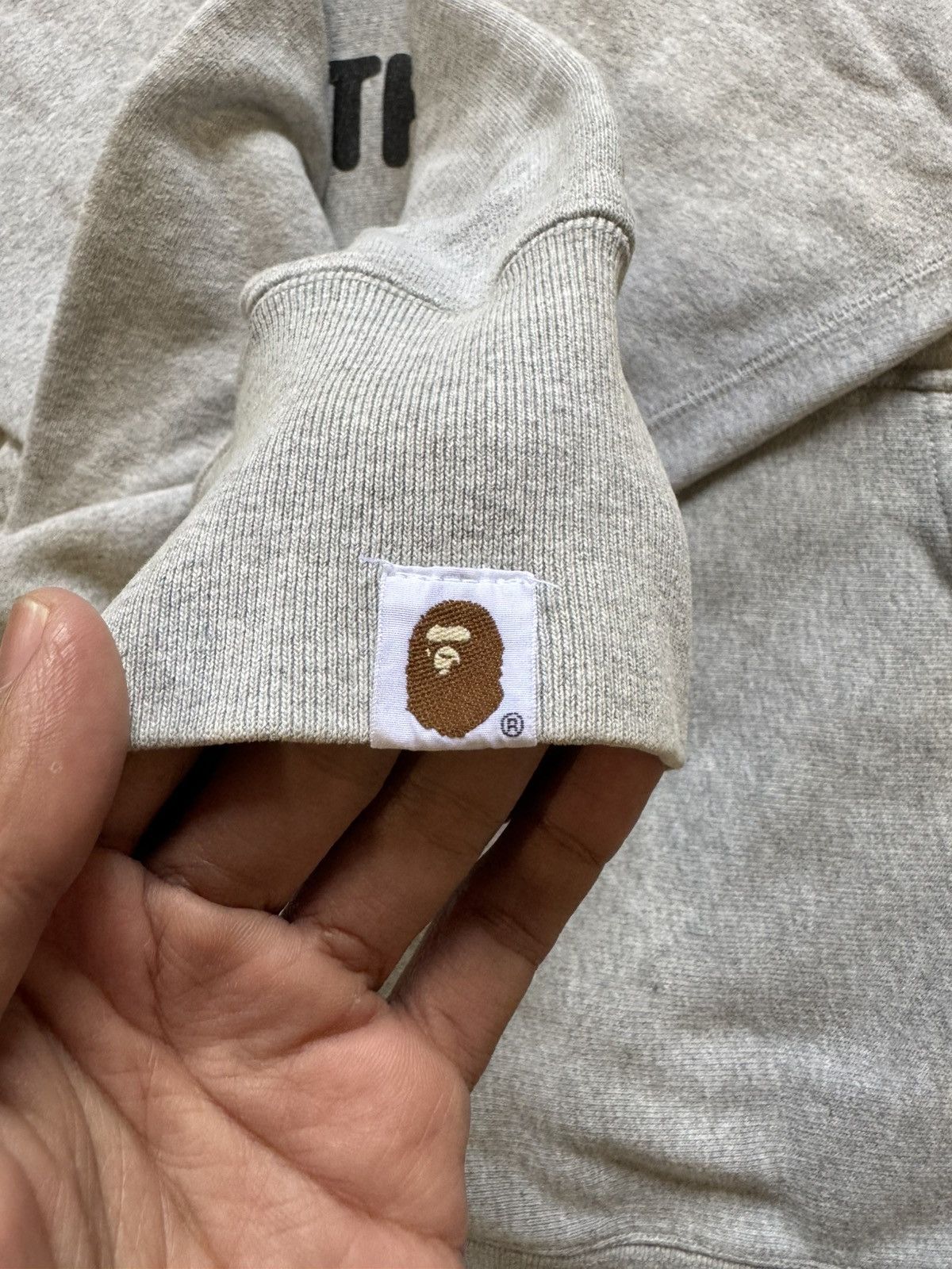 Bape VINTAGE BAPE RAINBOW HOODIE Size US M / EU 48-50 / 2 - 8 Thumbnail