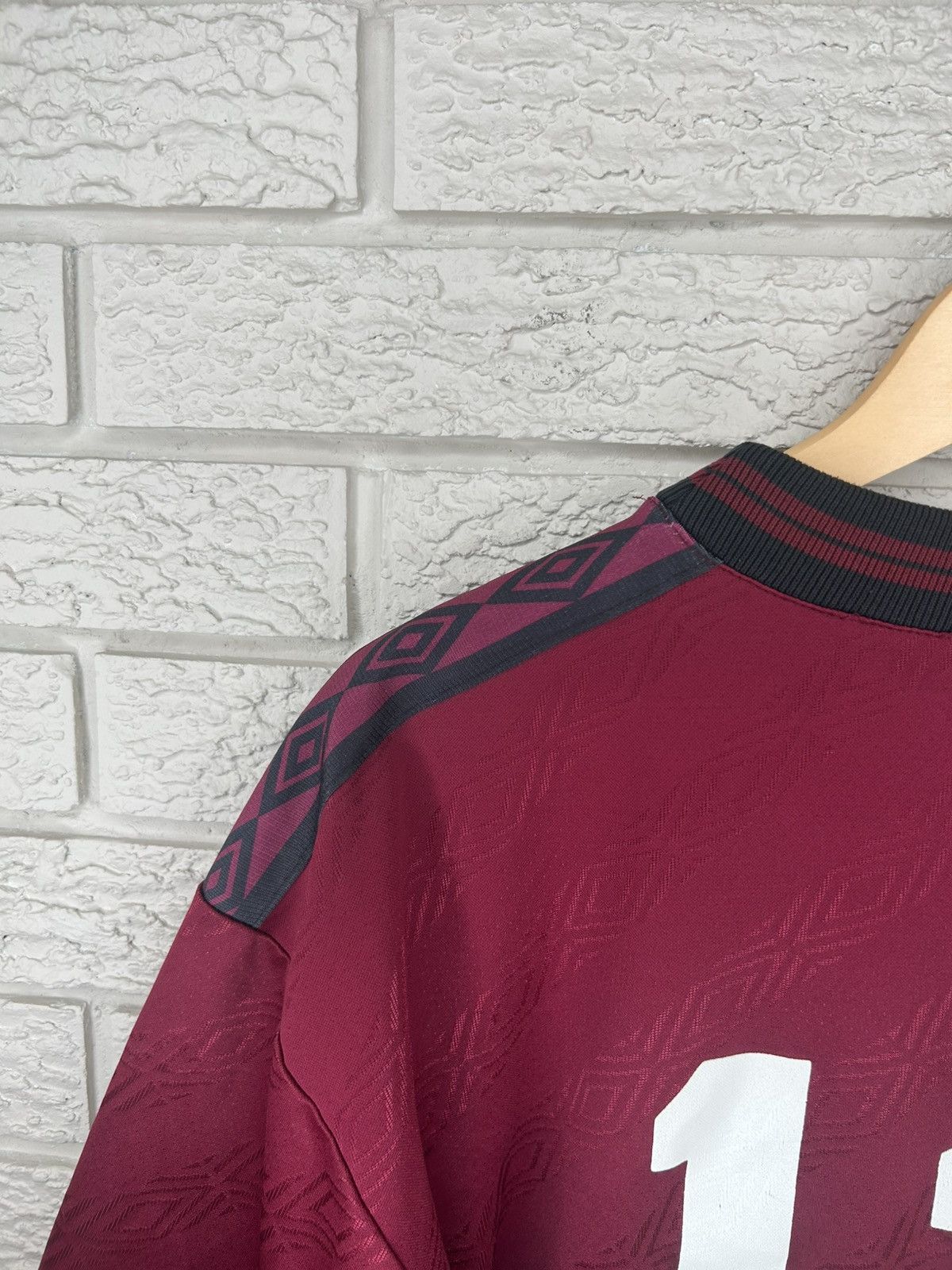 Umbro Vintage 90s Umbro Burgundy AOP Logo Jersey Size US M / EU 48-50 / 2 - 7 Thumbnail