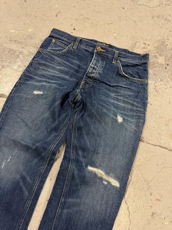 Designer × Dolce & Gabbana × Vintage 2000s Dolce & Gabbana Blue Distressed Denim Jeans Size US 39 - 2 Thumbnail