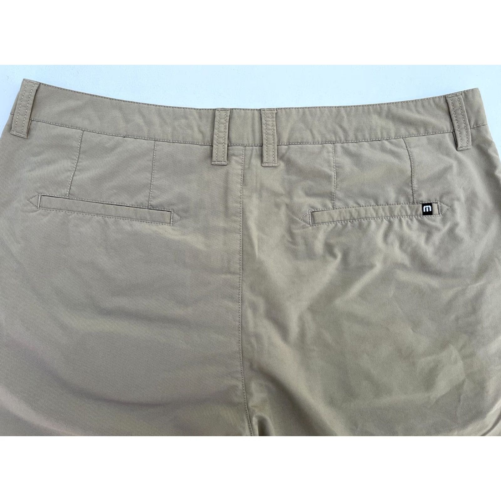 TravisMathew Travis Mathew Men's Chino Shorts 38 Khaki Flat Front 10" Inseam Regular Size Type Regular Waist 38 Way Sports Mens Size US 38 / EU 54 - 5 Thumbnail