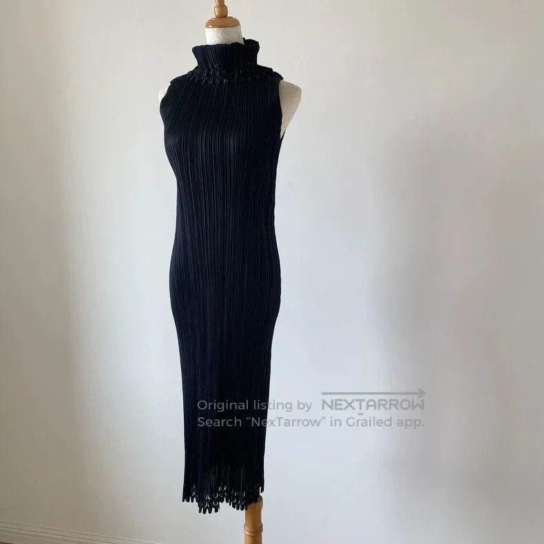 Issey Miyake Issey Miyake Pleated Sleeveless Cheongsam Dress . Size M / US 6-8 / IT 42-44 - 2 Thumbnail