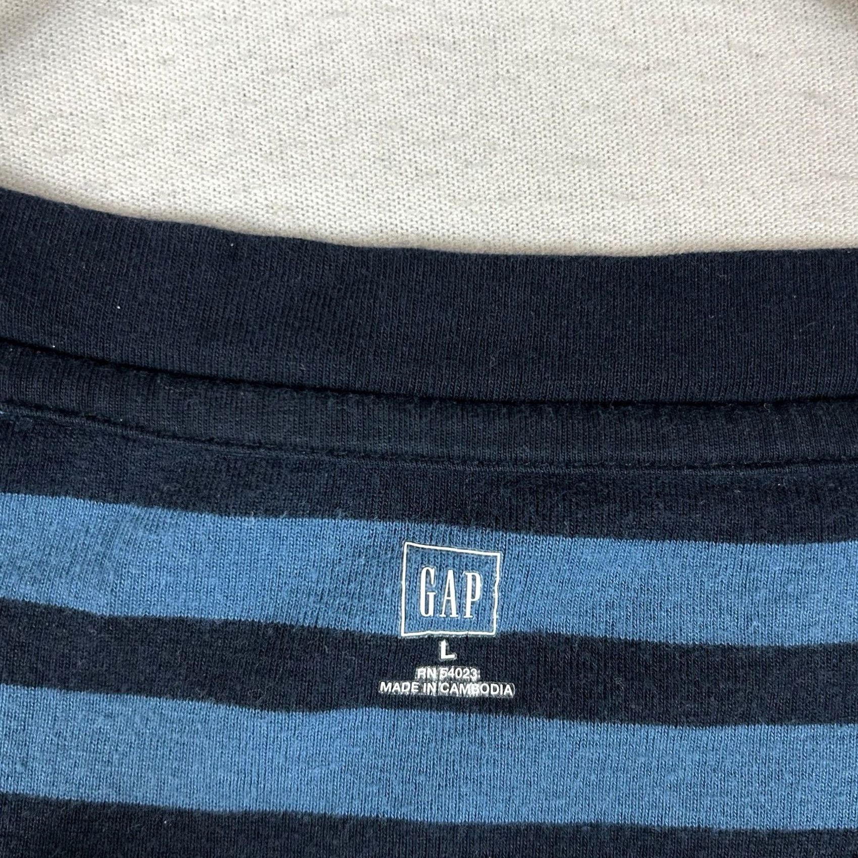 Gap Gap Shirt Womens Large Blue Striped 3/4 Sleeve V-Neck Cotton Tee Size L / US 10 / IT 46 - 3 Thumbnail