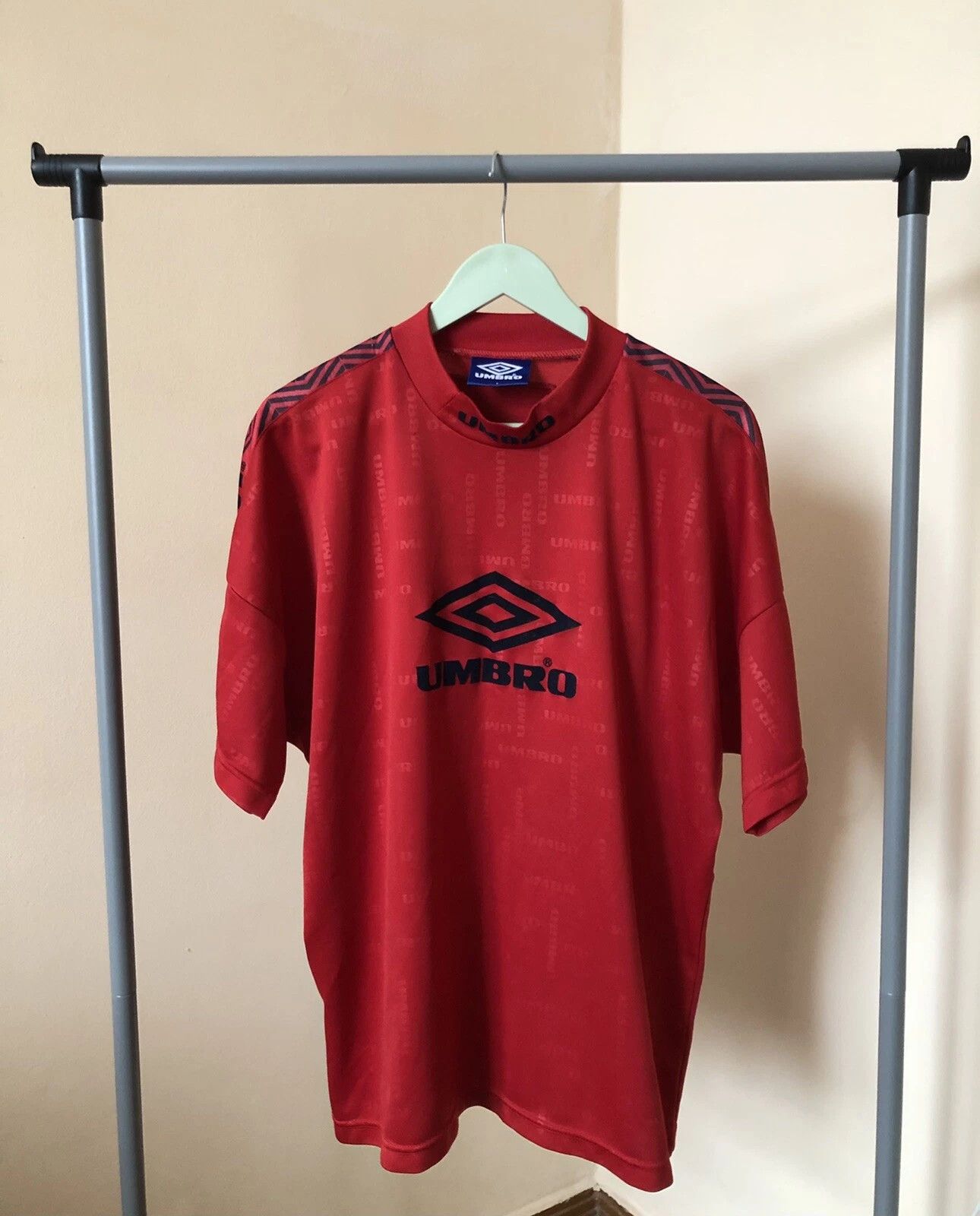 Umbro Umbro Monogram Logo Vintage T-Shirt Mens Size L Rare Size US L / EU 52-54 / 3 - 1 Thumbnail