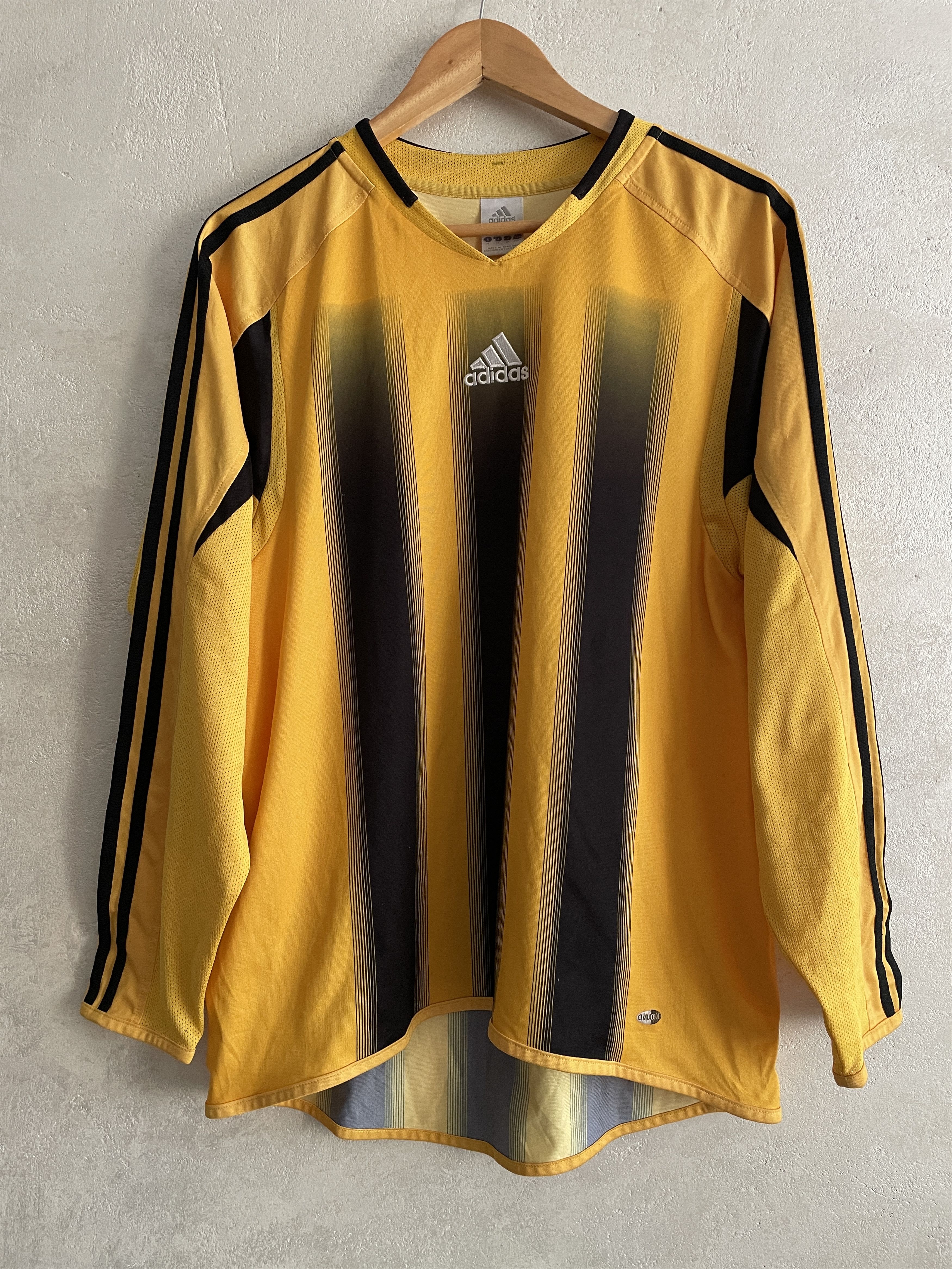 Adidas Vintage Adidas Template 2004 Soccer Jersey Shirt Trikot Size US M / EU 48-50 / 2 - 1 Thumbnail