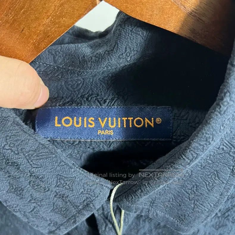 Louis Vuitton Louis Vuitton Full print short sleeve shirt Size US M / EU 48-50 / 2 - 3 Thumbnail