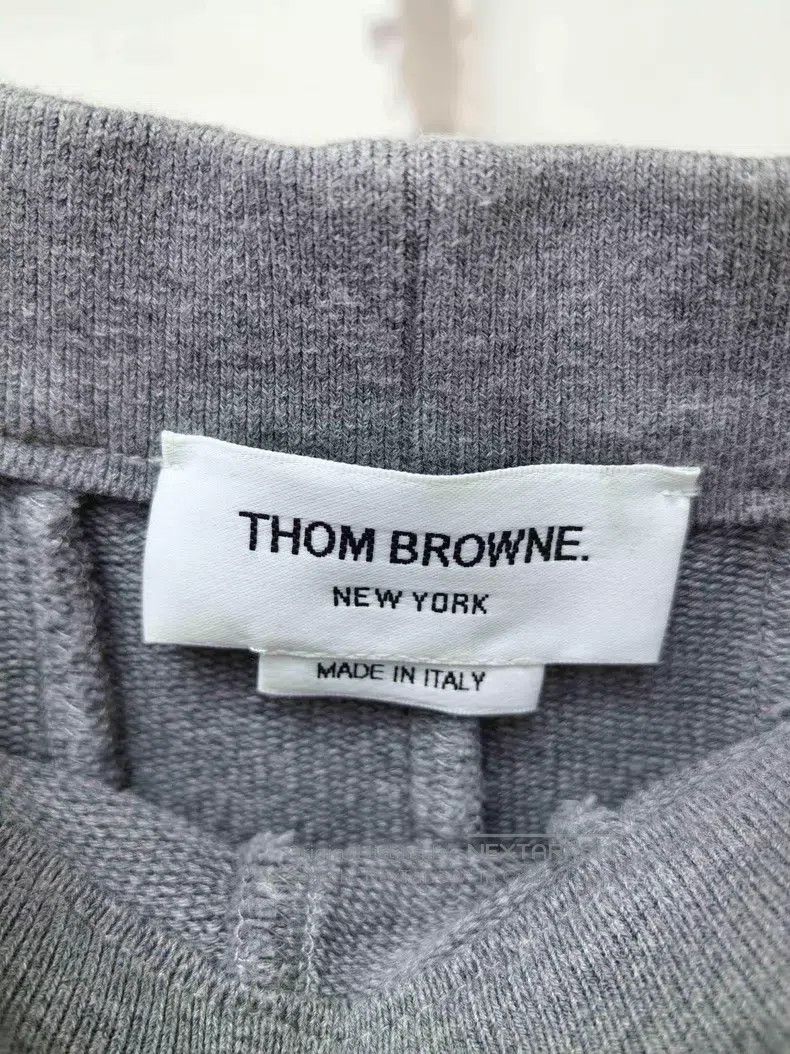Thom Browne Thom Browne Classic Preppy Gray Pleated Skirt Size 24" / US 00 / IT 34 - 4 Thumbnail