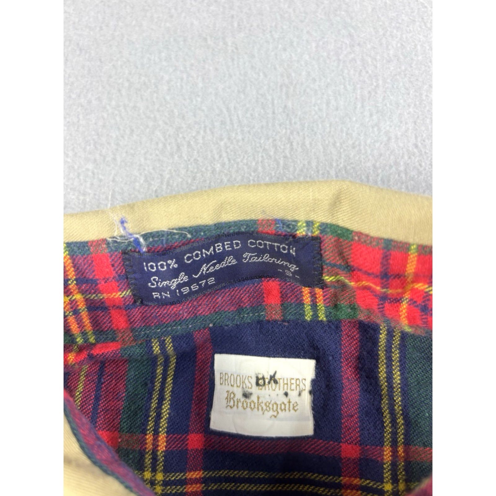 Brooks Brothers VINTAGE Brooks Brothers Brooksgate Shirt Mens Size Small Brown Six Button Up 70s Size US S / EU 44-46 / 1 - 3 Thumbnail