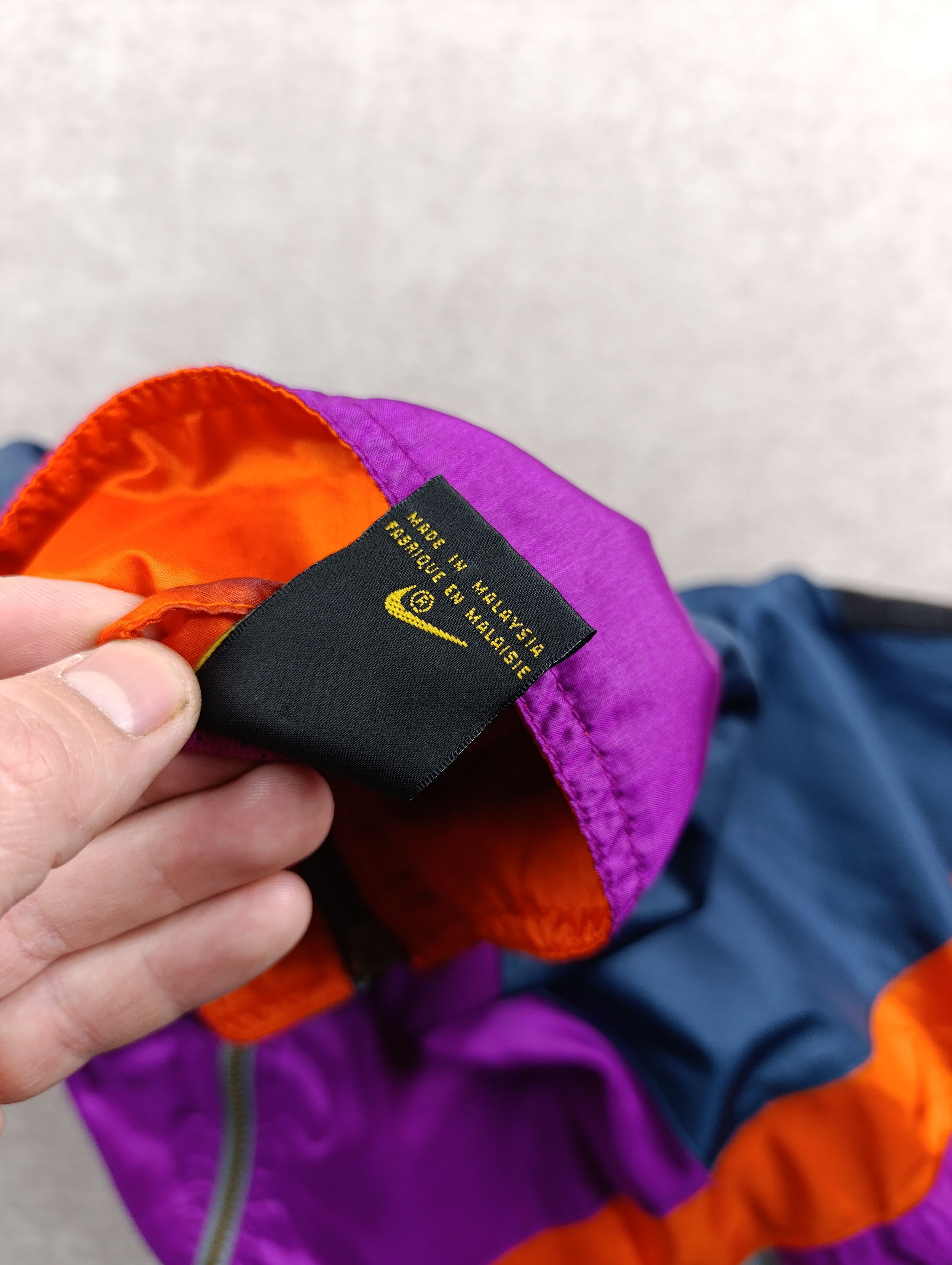 Nike Nike Premier 90s Nylon Jacket Vintage Colourful Windbreaker Size US S / EU 44-46 / 1 - 12 Thumbnail