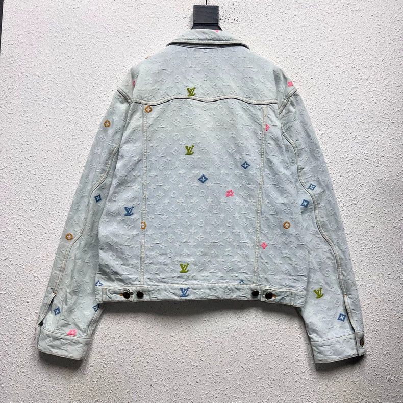 Louis Vuitton Louis Vuitton Taylor co-branded full print denim jacket Size US L / EU 52-54 / 3 - 2 Thumbnail