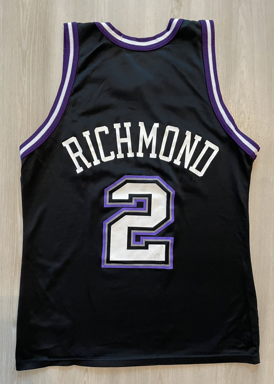 Champion × NBA × Vintage Vintage Mitch Richmond Sacramento Kings Champion Sz 40 Size US M / EU 48-50 / 2 - 2 Thumbnail