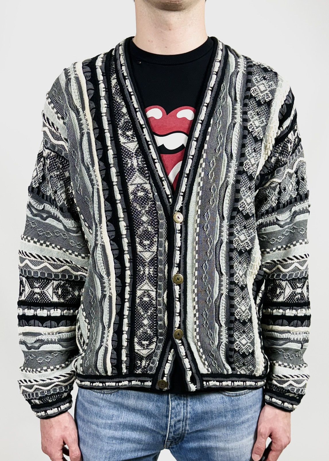 Tundra Canada 90s Vintage Tundra 3D Knit Coogi Style Cardigan Size US XL / EU 56 / 4 - 3 Thumbnail
