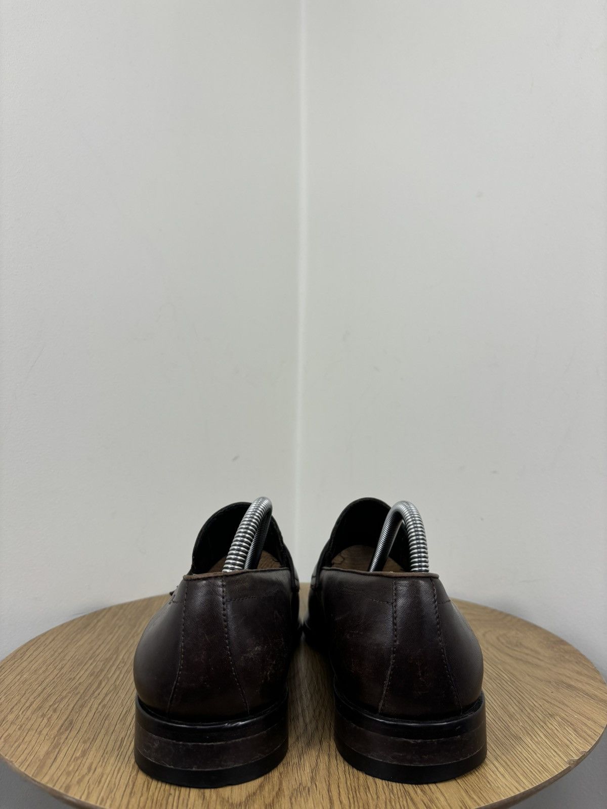 Hugo Boss Hugo Boss Men’s Brown Leather Venetian Loafers Dress Shoes Size US 8.5 / EU 41-42 - 13 Thumbnail
