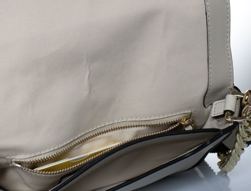 Marc Jacobs Marc Jacobs, J Marc shoulder bag in beige / black Size ONE SIZE - 9 Thumbnail