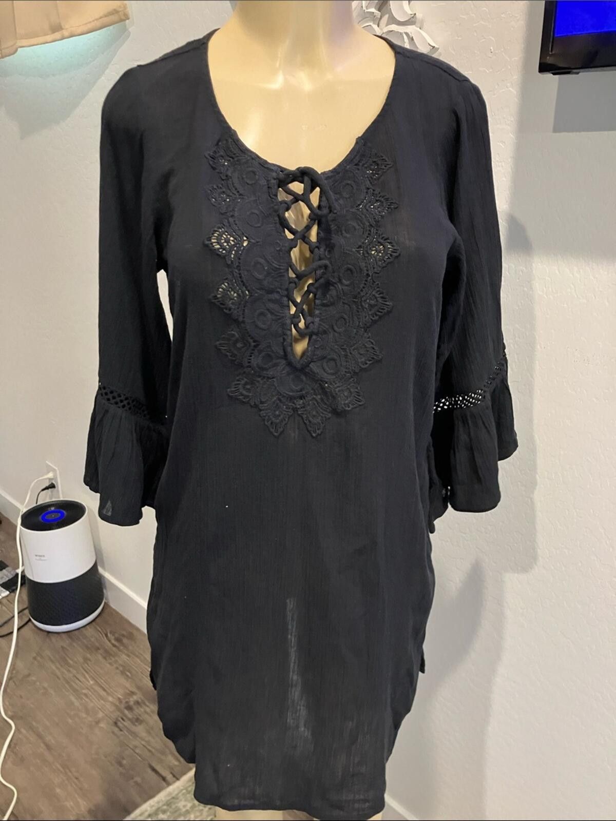 O'Neill NWT O'Neill Black Lace-Up Crochet Swim Coverup Tunic Size ONE SIZE - 1 Thumbnail