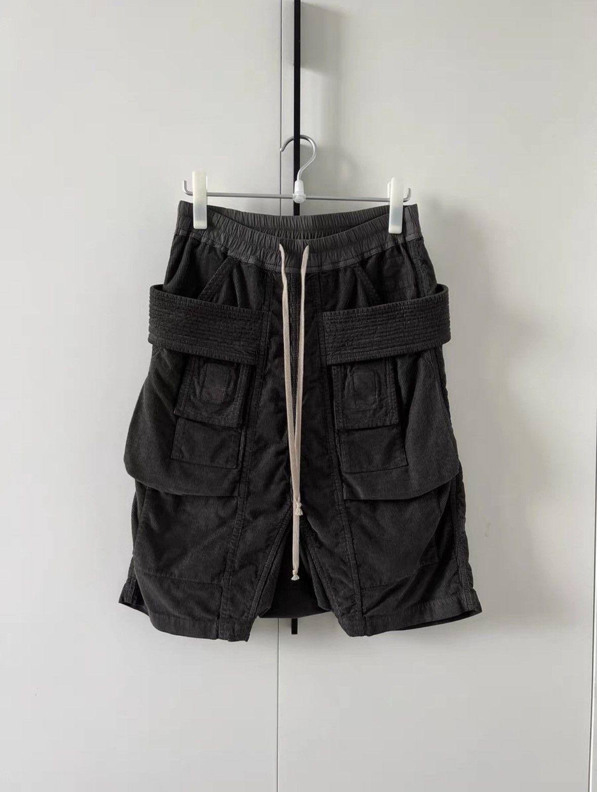 Rick Owens Rick Owens Drkshdw Cargo Shorts Size US 28 / EU 44 - 1 Thumbnail