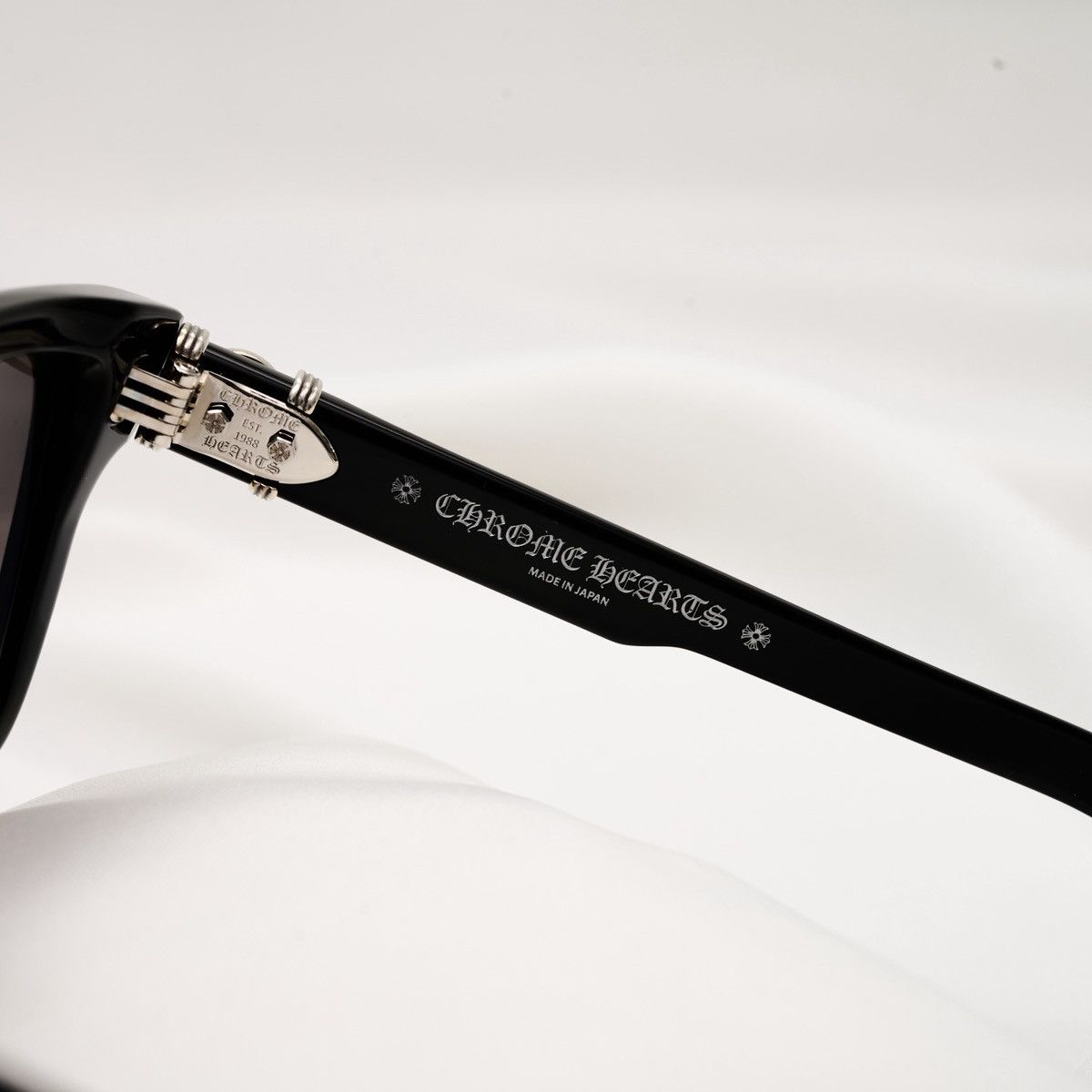 Chrome Hearts CHROME HEARTS HALLLAMANASS BLACK SUNGLASSES Size ONE SIZE - 4 Thumbnail