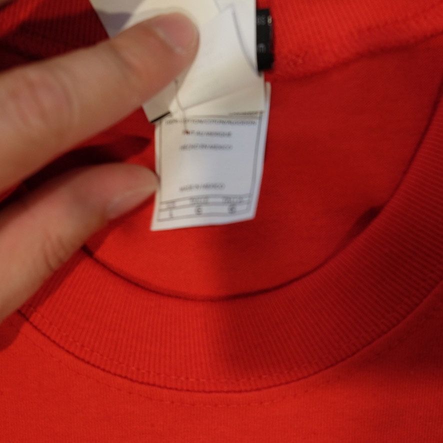 Universal Studios Universal Studios Thing 1 Dr Seuss Tank Shirt L NWT Size US L / EU 52-54 / 3 - 7 Thumbnail