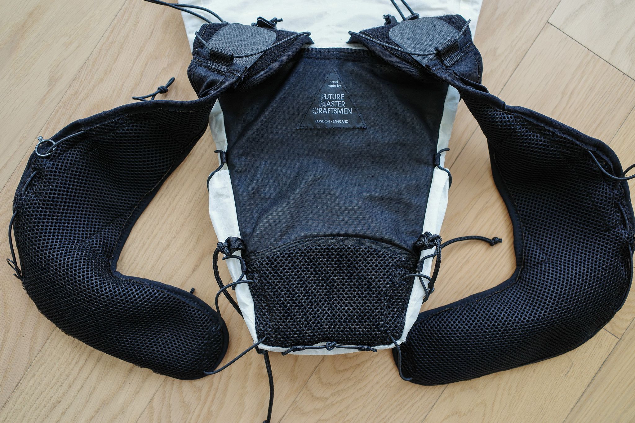 Satisfy × norda Cimoro CUSTOM - UL Running Vest V1 Size ONE SIZE - 9 Thumbnail