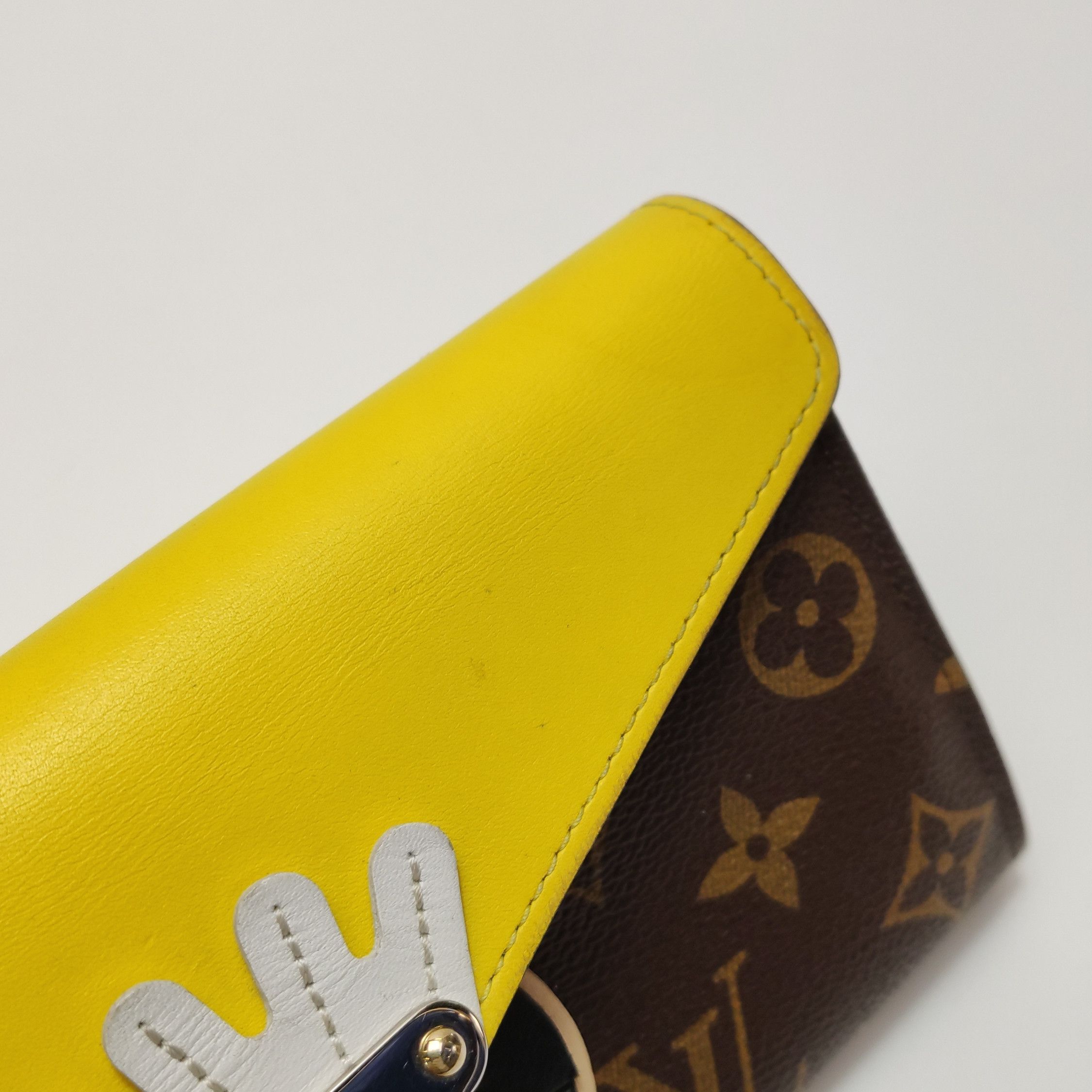 Louis Vuitton Louis Vuitton (LV) Sarah leather monogram snap wallet -y250 Size ONE SIZE - 7 Thumbnail