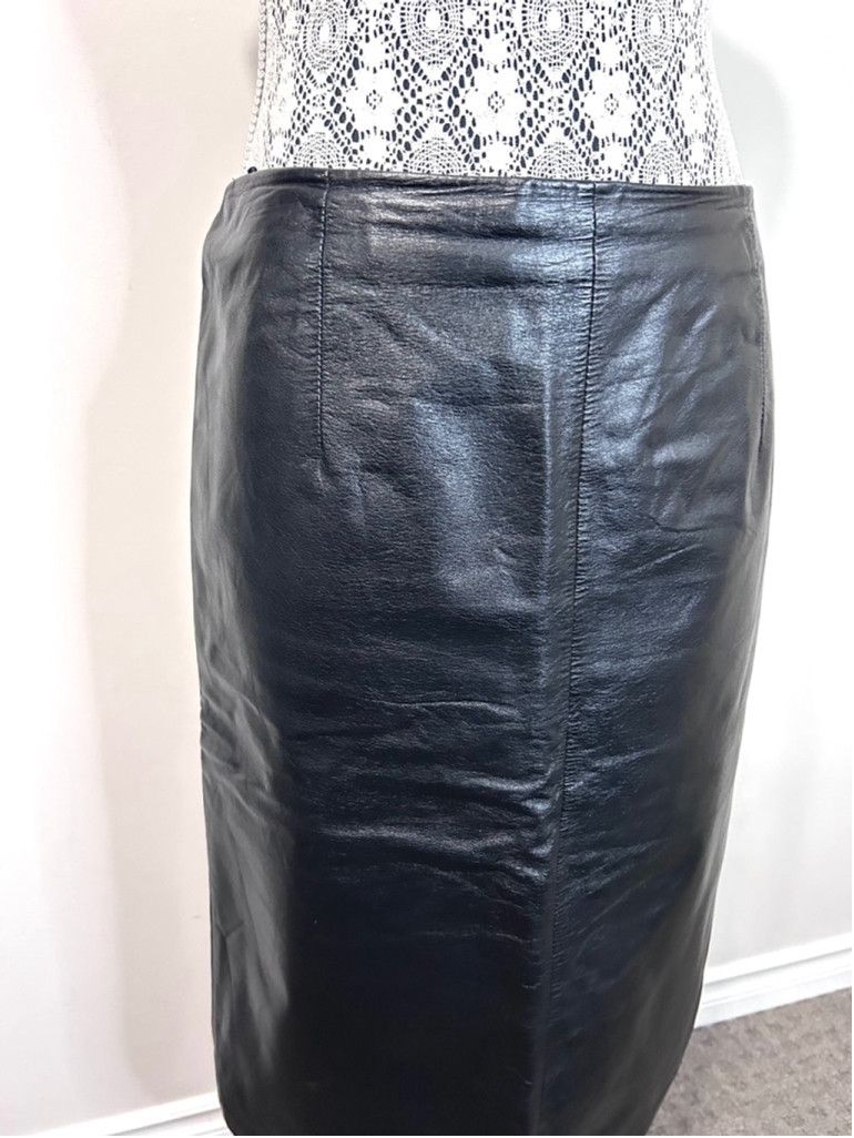 Danier Vintage 80s Danier Leather Skirt, Size 8, Black below knee Size 30" / US 8 / IT 44 - 2 Thumbnail