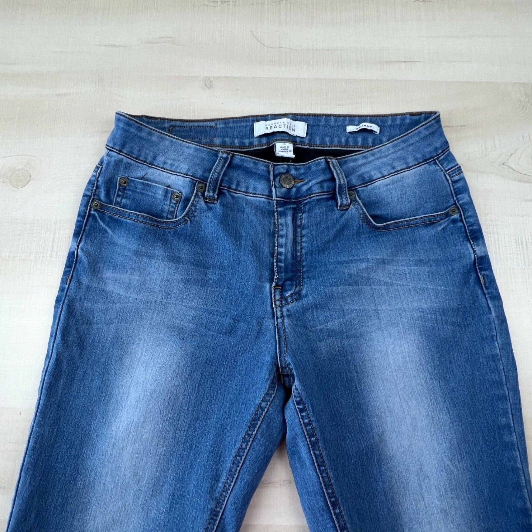 Kenneth Cole Kenneth Cole Reaction Womens Skinny Jeans Blue Medium Wash Mid Rise Stretch Size 8 Size 30" / US 8 / IT 44 - 2 Thumbnail