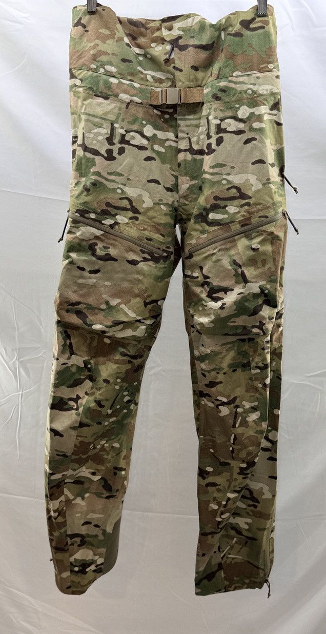 Arc'teryx ARCTERYX LEAF Alpha Gen 2 Multicam Gore Tex Pro Bib Pant Size US 36 / EU 52 - 1 Thumbnail