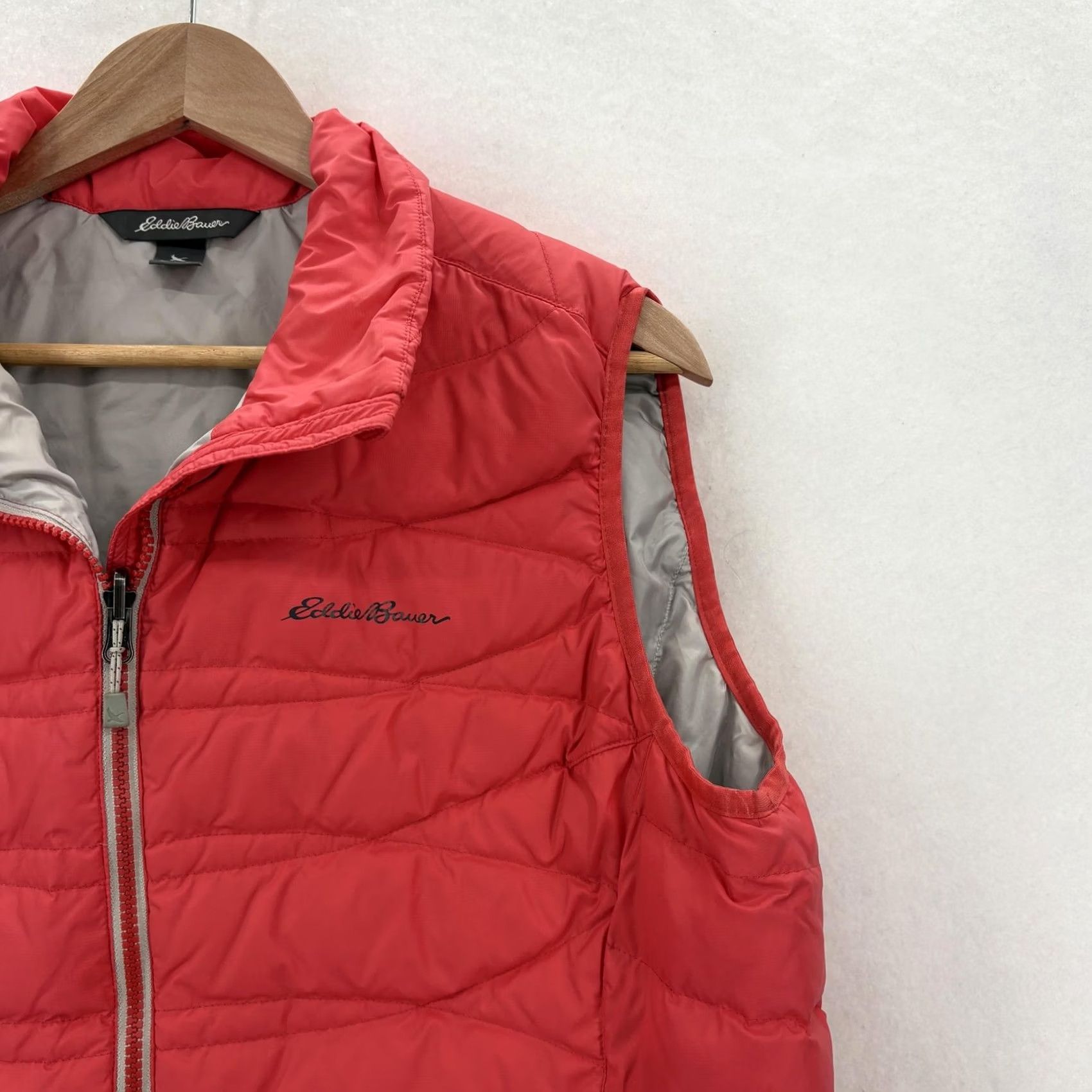 Eddie Bauer Eddie Bauer Vest Womens XL Red Down Puffer Quilted Full Zip Lightweight Warm Vest Women XL Red Down Puffer Quilted Full Zip Lightweight Warm Size XL / US 12-14 / IT 48-50 - 2 Thumbnail