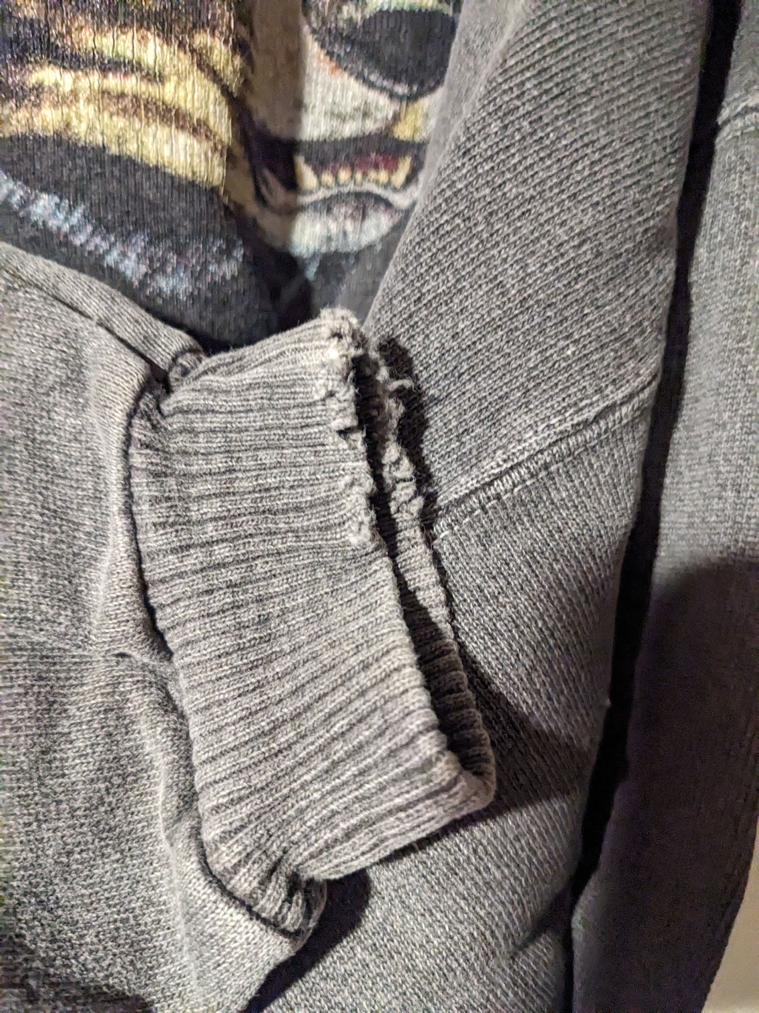 Gildan Vintage 90s North American Carnivores Earth Tones Sweatshirt Size US XL / EU 56 / 4 - 7 Thumbnail