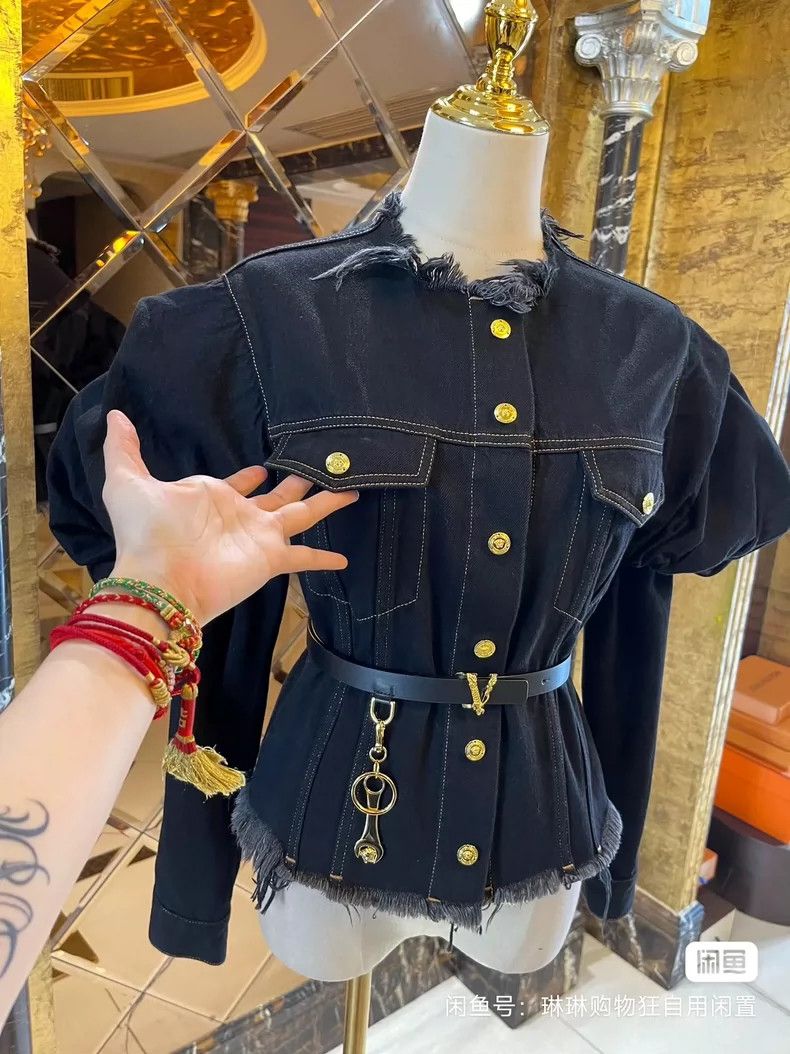 Versace Versace Court three-dimensional puff sleeve denim jacket Size M / US 6-8 / IT 42-44 - 6 Thumbnail