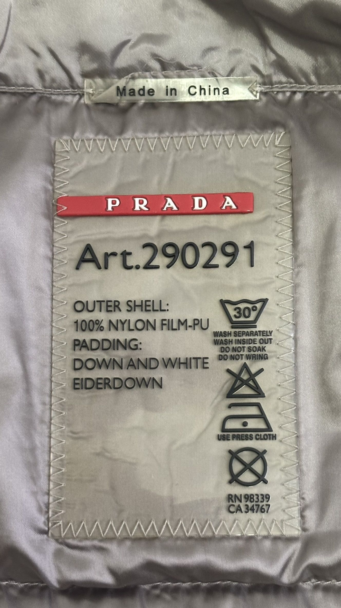 Prada Prada vest size 42 Size M / US 6-8 / IT 42-44 - 13 Thumbnail