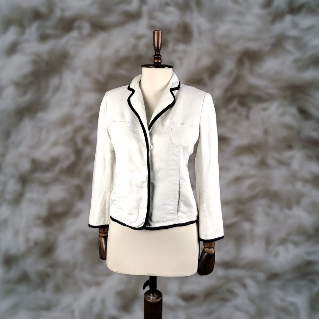 Max Mara S Max Mara Blazer Jacket White Linen Snap Up Size 8 Womens - Casual Single-Breasted 3 Snap Closure Size M / US 6-8 / IT 42-44 - 1 Thumbnail